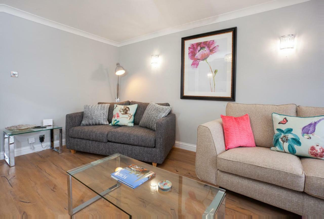 Apartament County House Mews York Zewnętrze zdjęcie